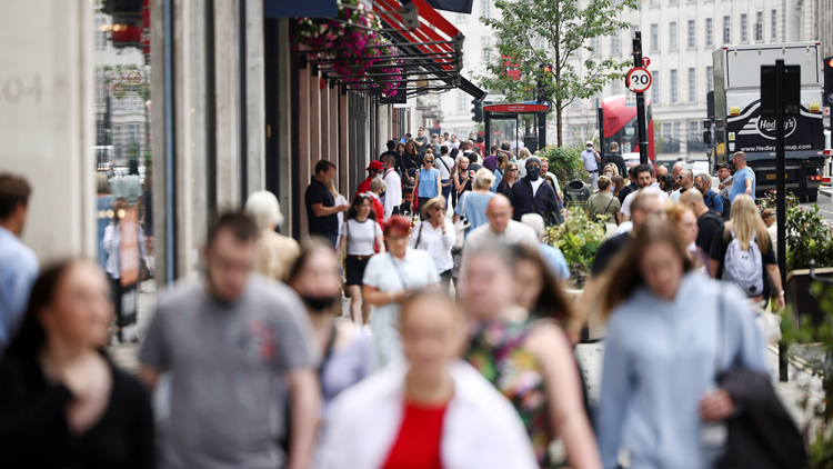 英國再錄逾4萬宗確診 感染率創有記錄以來最高水平