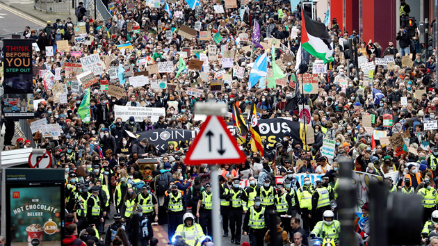不滿氣候峰會淪為空談  環保分子再上街抗議