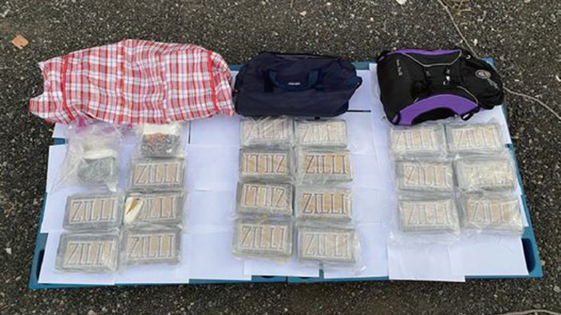 警方於棄置車內檢約2700萬元毒品 14歲男學生被捕