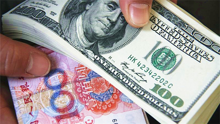 【財經觀察】境內外人幣匯率為何走勢迥異？