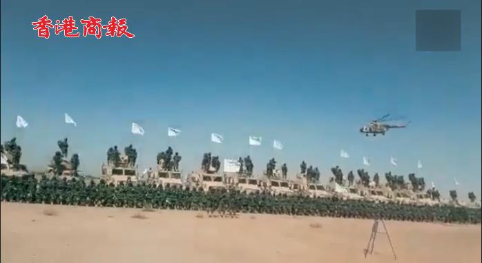 有片 | 阿富汗塔利班閱兵：大量美軍裝備現身 地面裝甲一望無際
