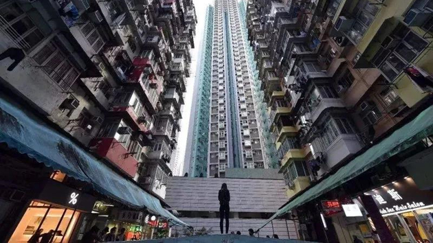 首置67%市民要家人資助 看升未來一年樓價市民降至38% 