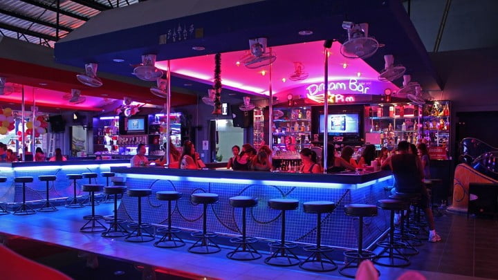 泰國推遲重開娛樂場所 預計明年初可恢復營業