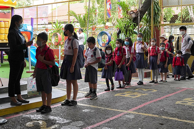 2021年柬埔寨全國中考如期進行