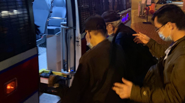 警新蒲崗冚非法麻雀賭檔 拘捕9人