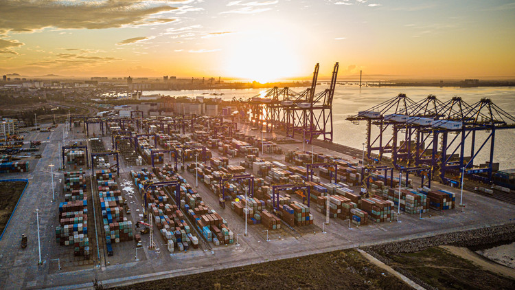 劉鶴在人民日報撰文：必須實現高質量發展