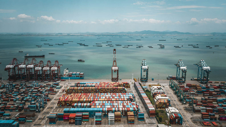 商務部：1-10月中國服務貿易逆差下降67.6%