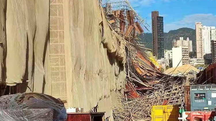 有片 | 啟德體育園地盤棚架倒塌 勞工處調查意外原因