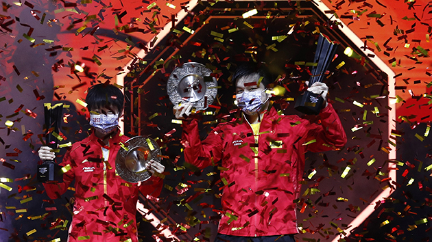 世界乒壇賽事收官 樊振東、孫穎莎WTT世界盃決賽奪冠