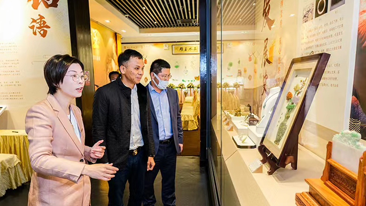 以心琢玉——非遺玉雕大師錢貴根作品展在佛山舉行