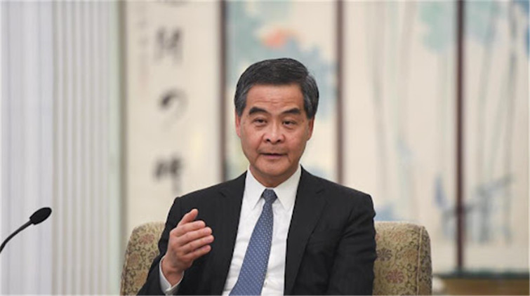 梁振英嘲美式民主：抓不到老鼠竟自誇是好貓