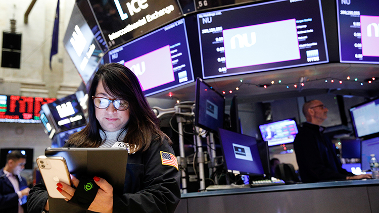 觀望聯儲局議息 美股早段向下