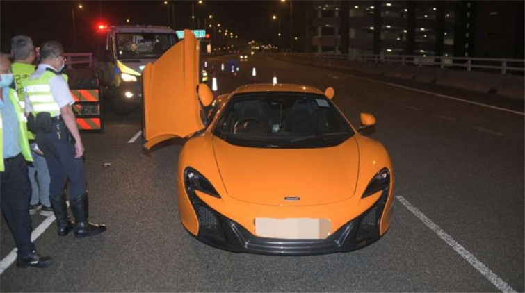 南灣隧道外一跑車突停 司機拒酒精測試被捕