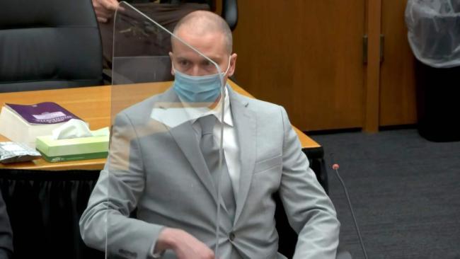 弗洛伊德案涉事前警員肖萬認罪 或獲刑25年