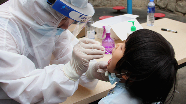 深圳核酸檢測低至8元起 單人檢測降至40元以下