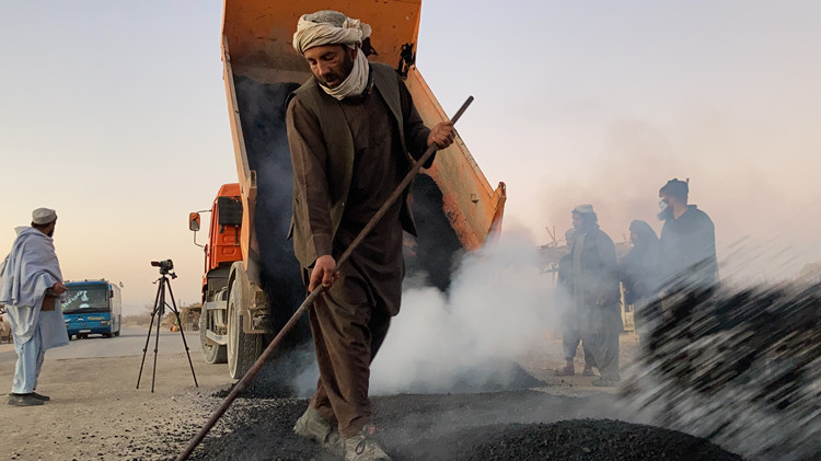 阿富汗塔利班將恢復發放護照