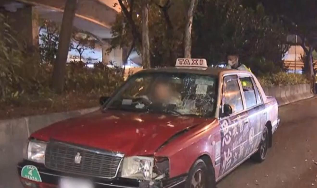 牛頭角發生交通意外 一輛的士撞斃過路老婦