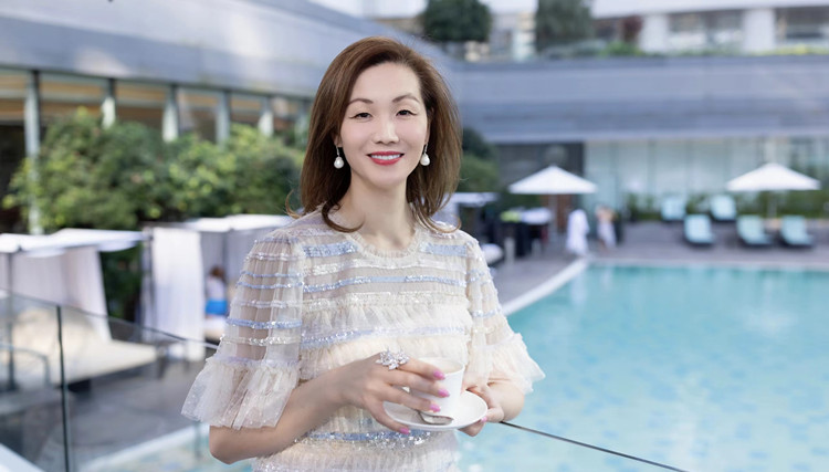 尚藝派實業(深圳)有限公司主席梁詩詠 推廣網上有機食品 熱心山區扶貧