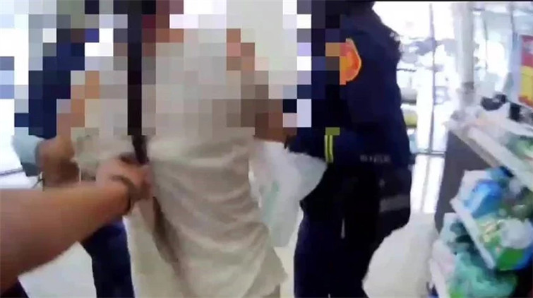 台男子未戴口罩遭檢舉砍警 一審認思覺失調判3年6月