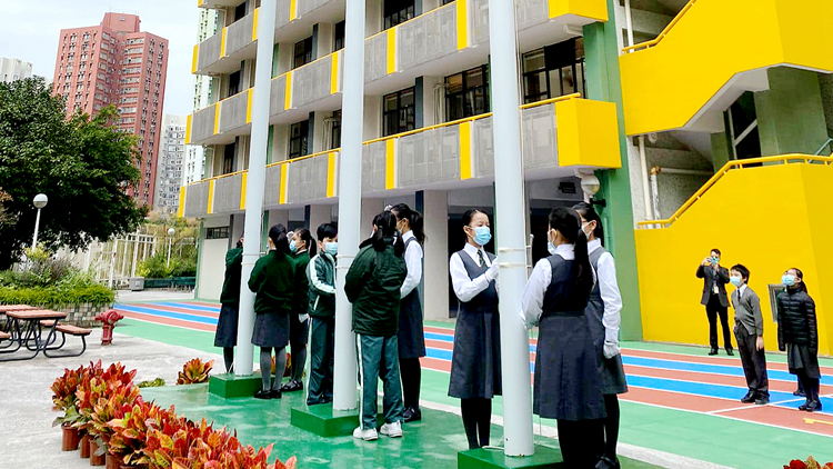 元旦起全港中小學升掛國旗