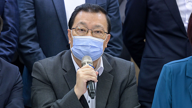 譚耀宗：難估計農曆年前能否通關 政府應抓緊機組檢疫安排
