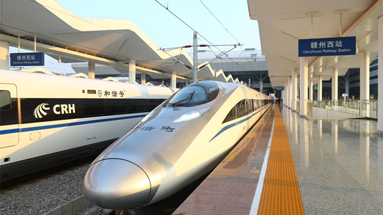 贛深高鐵開通「滿月」日均上座率近7成