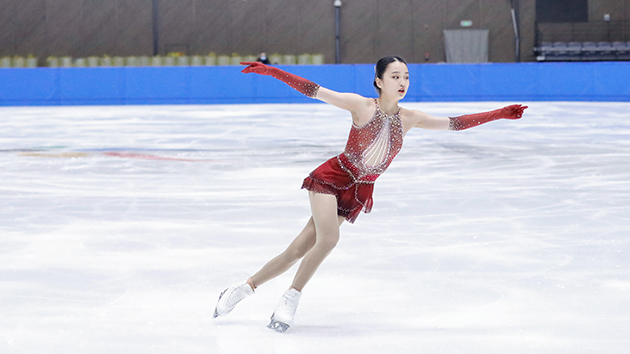 歸化花滑運動員朱易：全力以赴 為國爭光