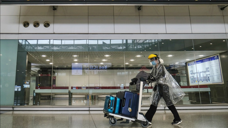 2月5日起海外抵港人士酒店檢疫減至14天 美英等8國航班熔斷延長14天