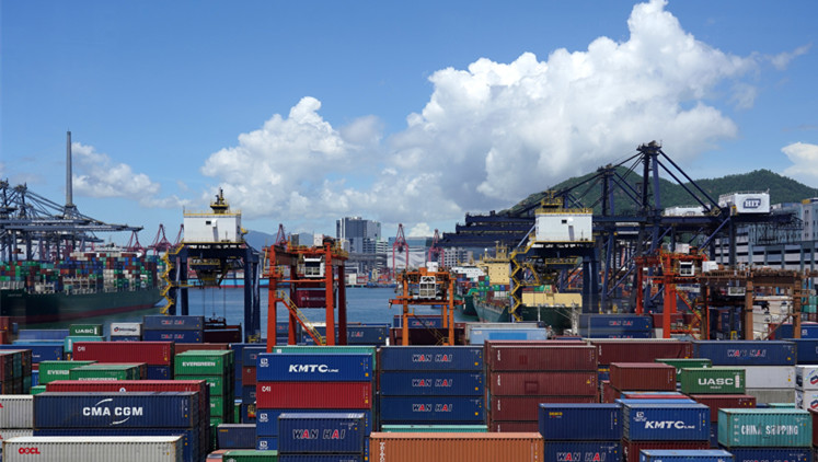 本港去年GDP反彈6.4% 升幅按季放緩 Q4增4.8%