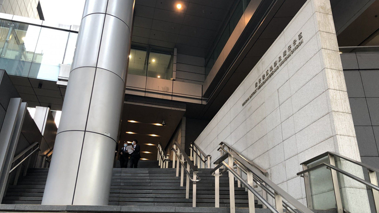 曾到葵涌邨探望家人 警察總部一名警長初步確診