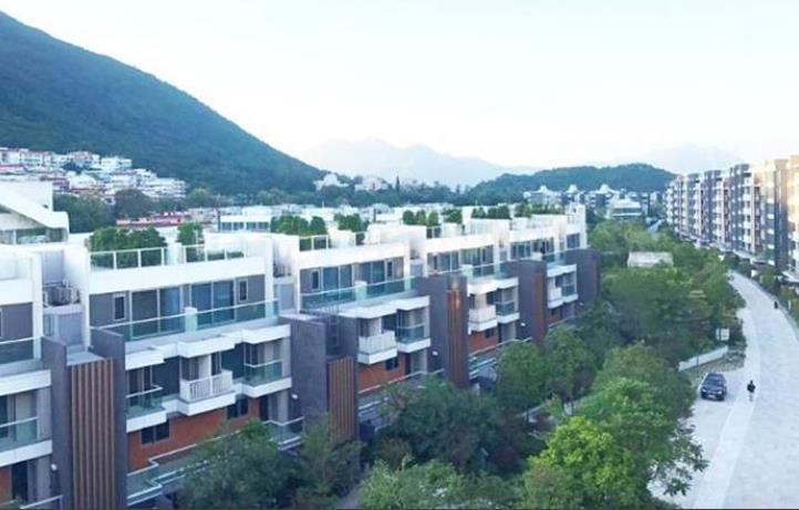 傲瀧頂層連天台4萬承租 租金回報率約2.5厘
