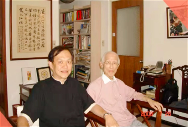 余光中摯友方明誦讀鄉愁祝福新春