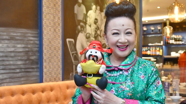 【娛樂】有片｜薛家燕願港人闔家安康