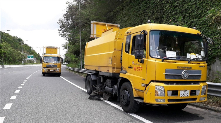路政署維持道路緊急維修服務 報告中心亦會運作