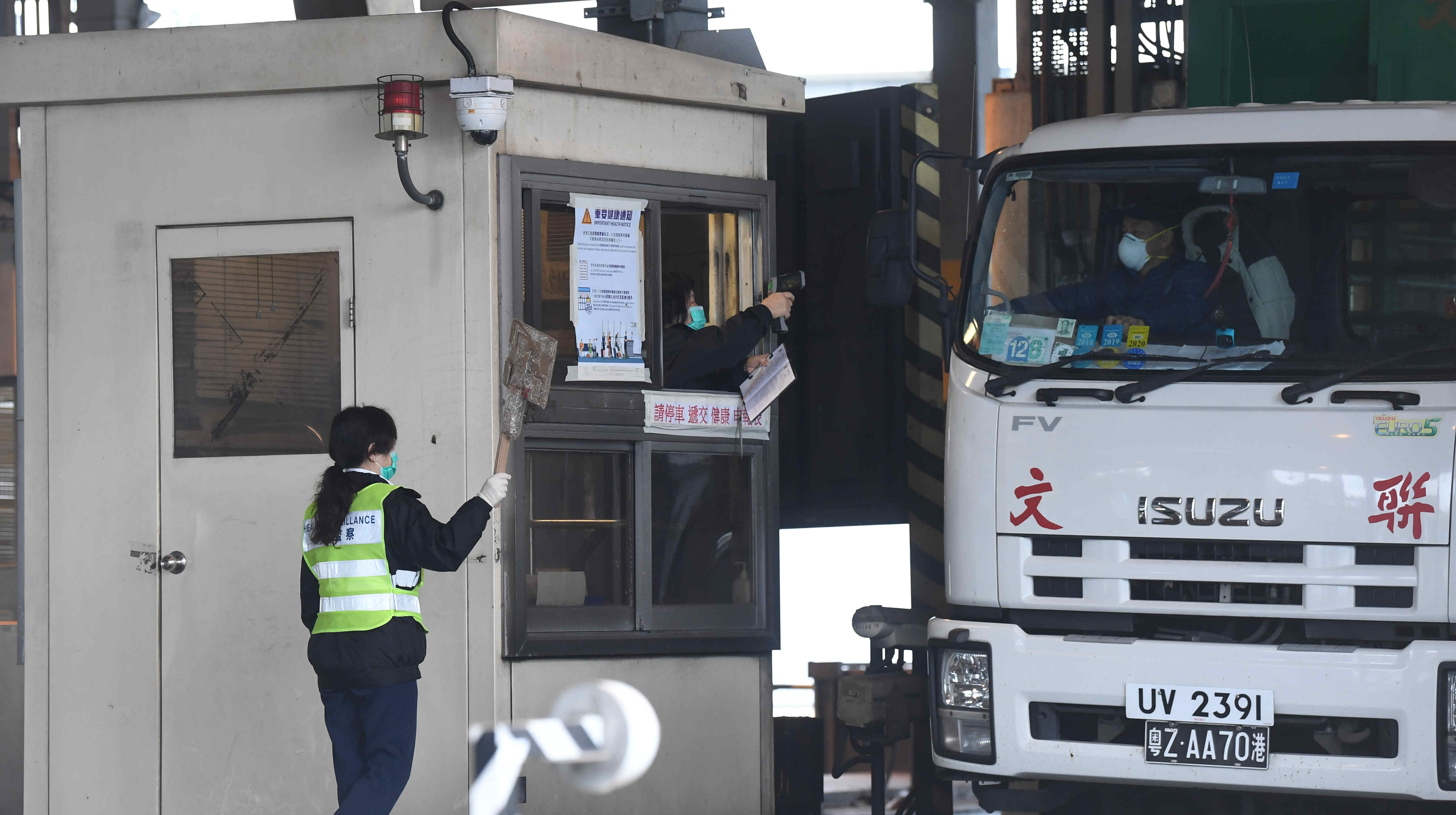 深圳對跨境貨車司機全流程疫情防控 實行「三點一線」閉環管理