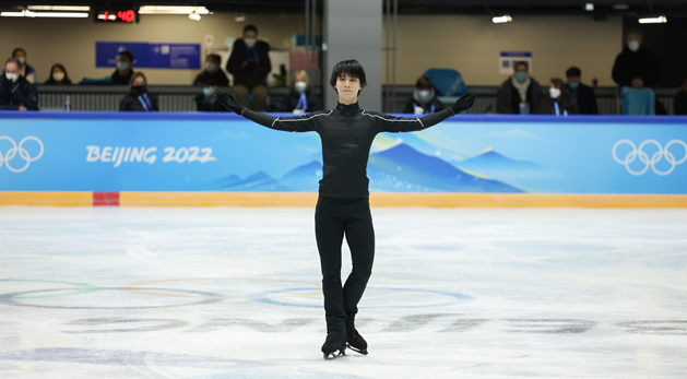 有片 | 羽生結弦首次亮相首都體育館：會拼盡全力加油的！