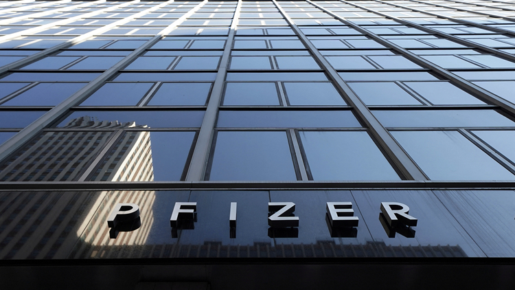 新冠疫苗銷售強勁 輝瑞2021年盈利翻番