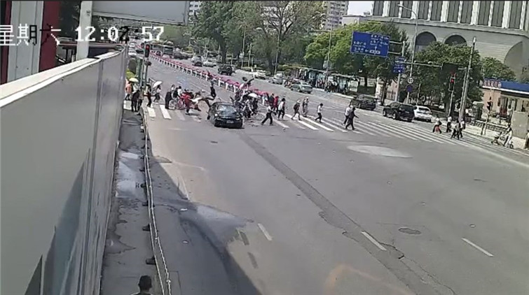 遼寧大連寶馬司機衝撞人群致5死 二審獲死刑