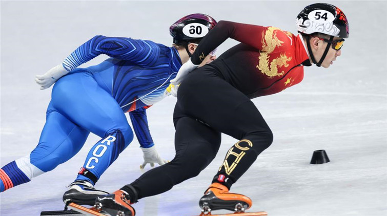 任子威無緣晉級短道速滑男子1500米決賽 被判犯規取消成績