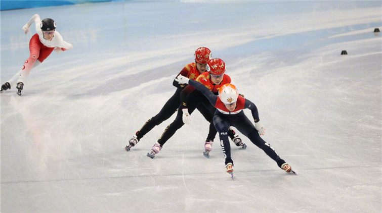 中國隊小組第二晉級短道速滑女子3000米接力決賽