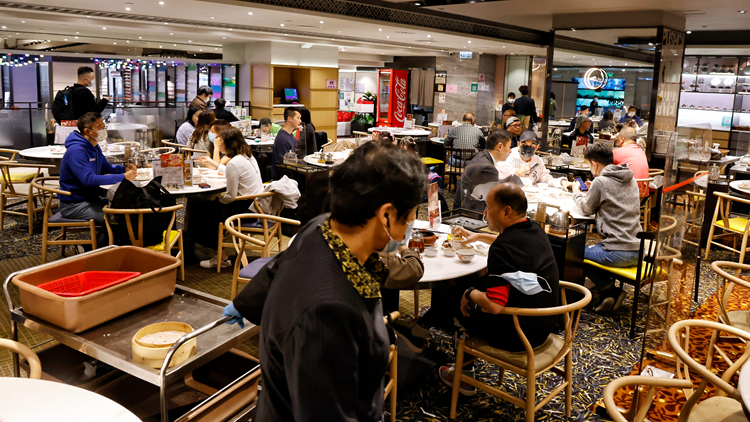 【名家指點】疫苗通行證必須也必然