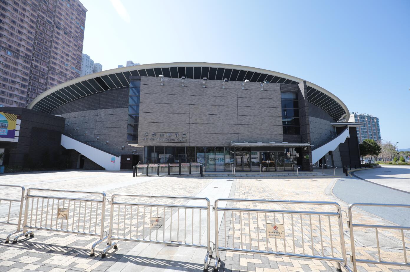 李家超率團赴深商抗疫  港府研請中央助建方艙