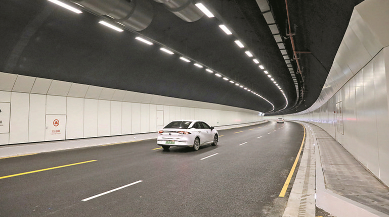 2月16日起深圳恢復外地車早晚高峰限行