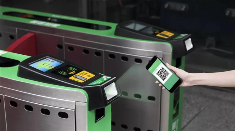 可用微信掃碼搭港鐵了！騰訊乘車碼進入香港港鐵重鐵全線