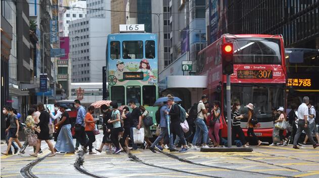 富達推「退休易基金」 管理費1.2%