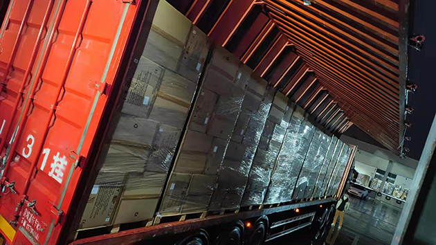 內地2500萬口罩連夜抵港 厰家：最想看到香港早日控制疫情