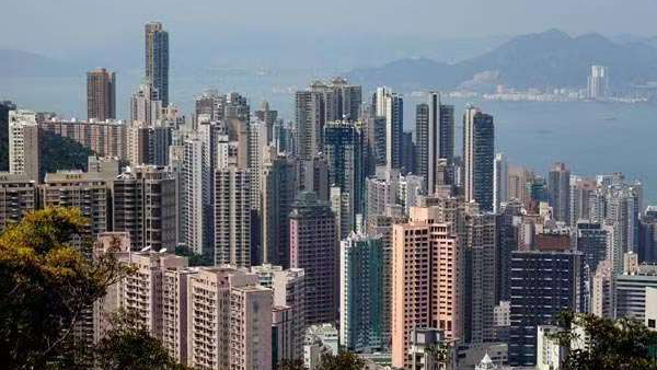 新盤市場交投近冰封 再有新盤暫停銷售