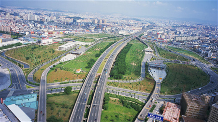 灣區發展全年純利挫12%至6.09億人幣