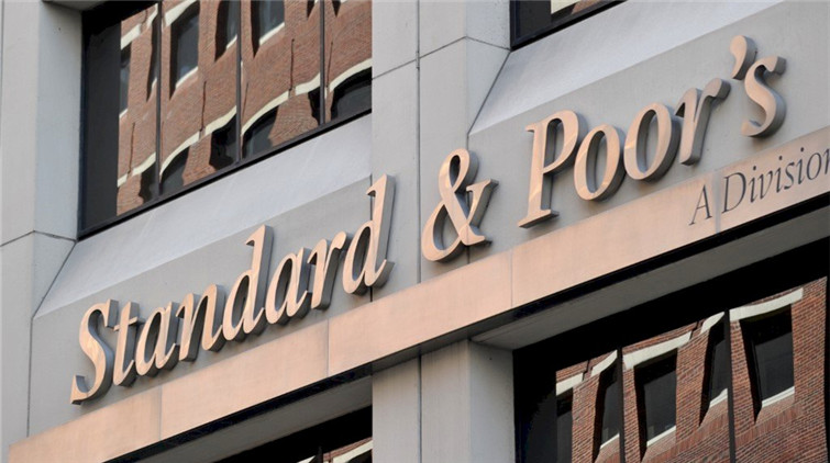 俄烏因軍事衝突 兩國均被下調信用評級