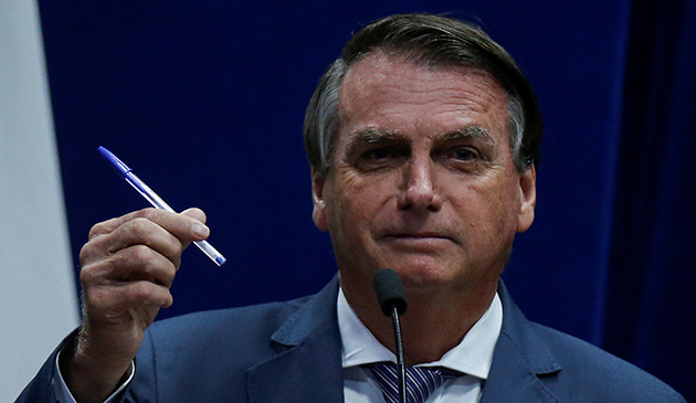 巴西總統博索納羅：烏克蘭人「把國家命運交給了一位喜劇演員」